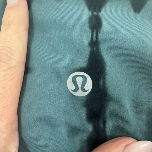 Lululemon Wunder Under High-Rise Tight in the Shibori Mystic Green Evergreen 4 - Picture 3 of 5